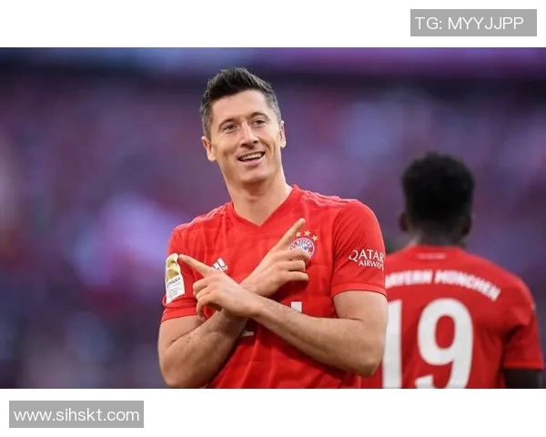 足球场上的风云人物 探秘那些闪耀球星背后的故事与成就